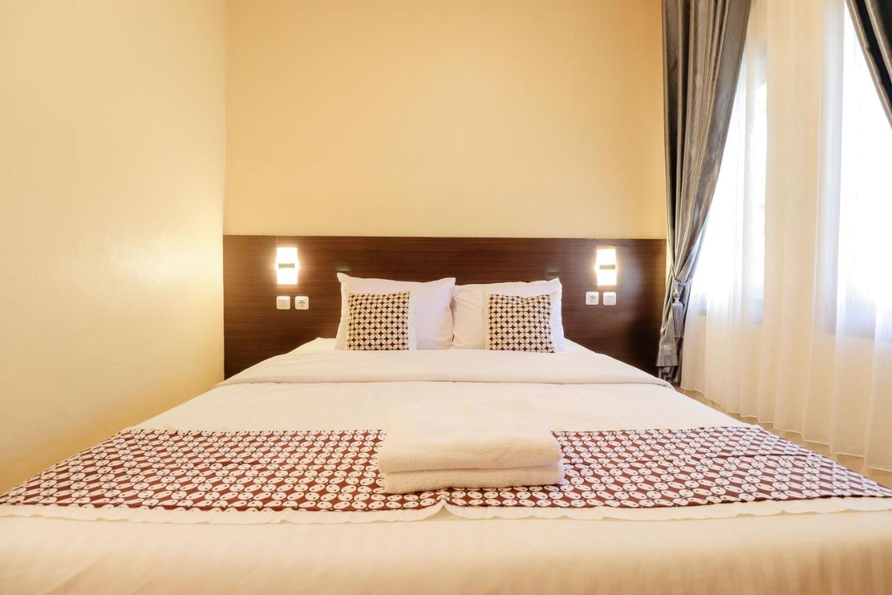 โอมะฮ์ โรฮาดี ชาเรียะฮ์ บาย นดาเลม เบยง Hotel มาเกอลัง ภายนอก รูปภาพ